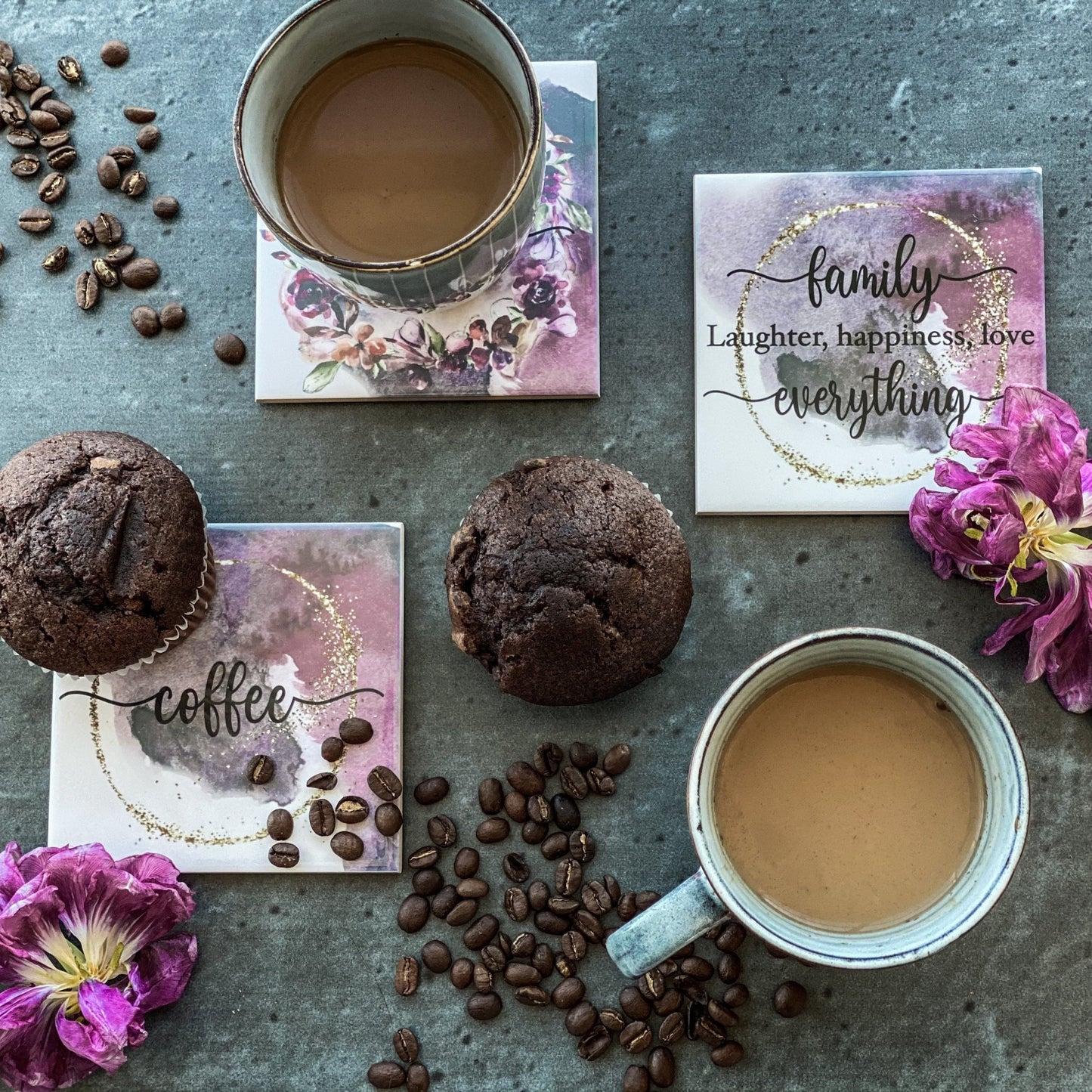 smukke coasters til under kaffekoppen. fliser som kan bruges til bordskåner, som glasbrikker eller blot til dekoration under et bloklys