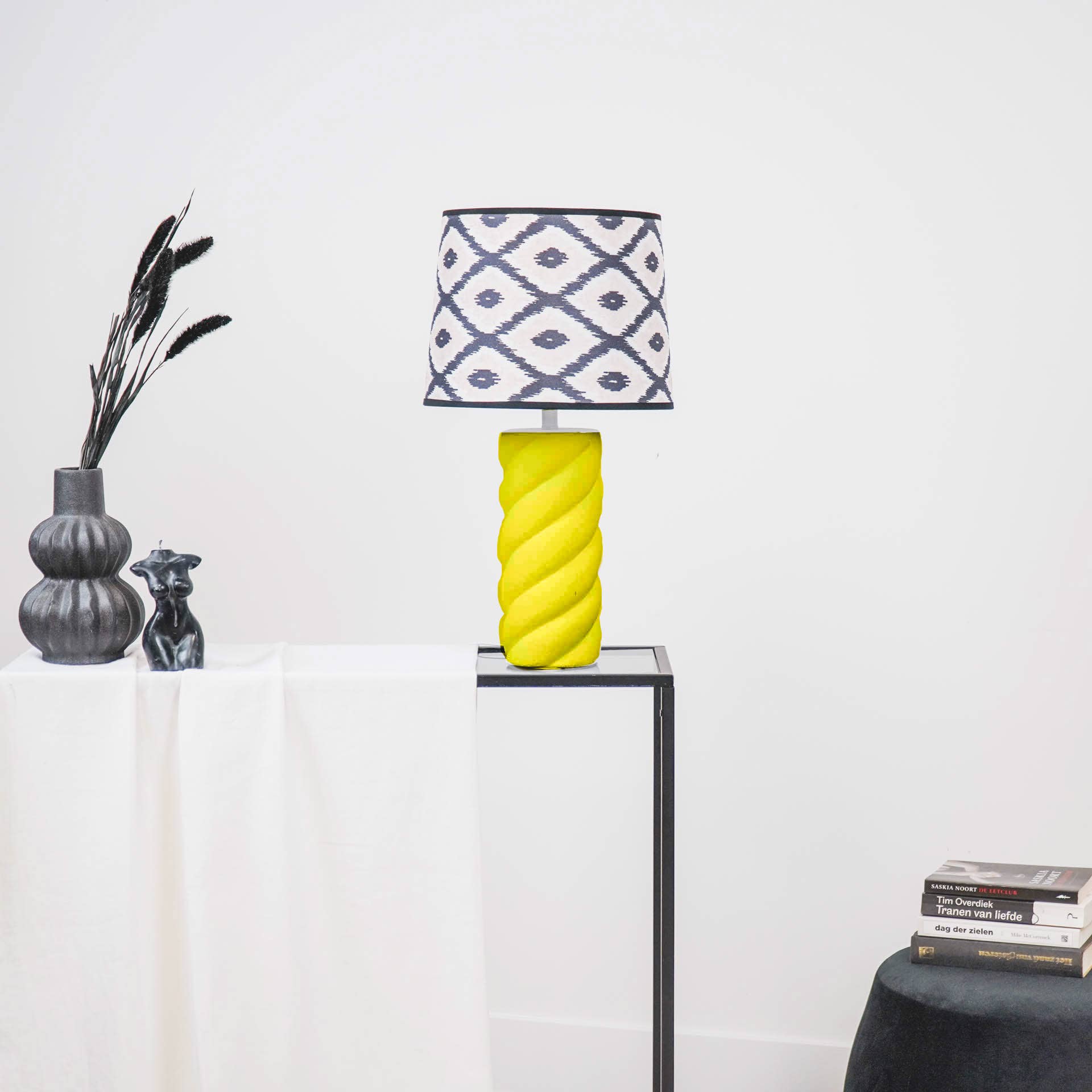 Bordlampe - Keramik - Neon Gul - E27 - 12x12x28cm - MoodTiles