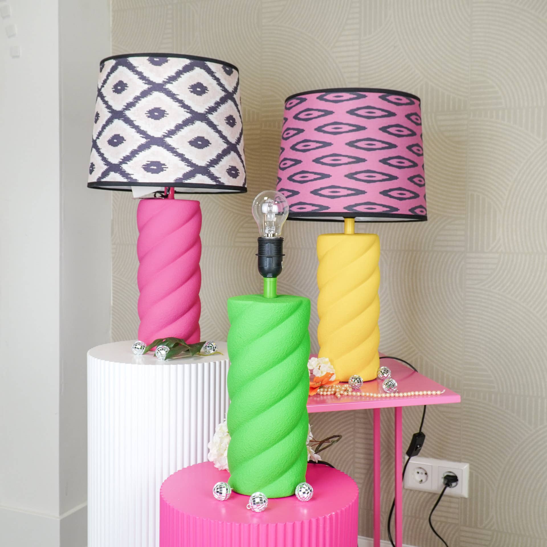 Bordlampe - Keramik - Neongrøn - E27 - 12x12x28cm - MoodTiles
