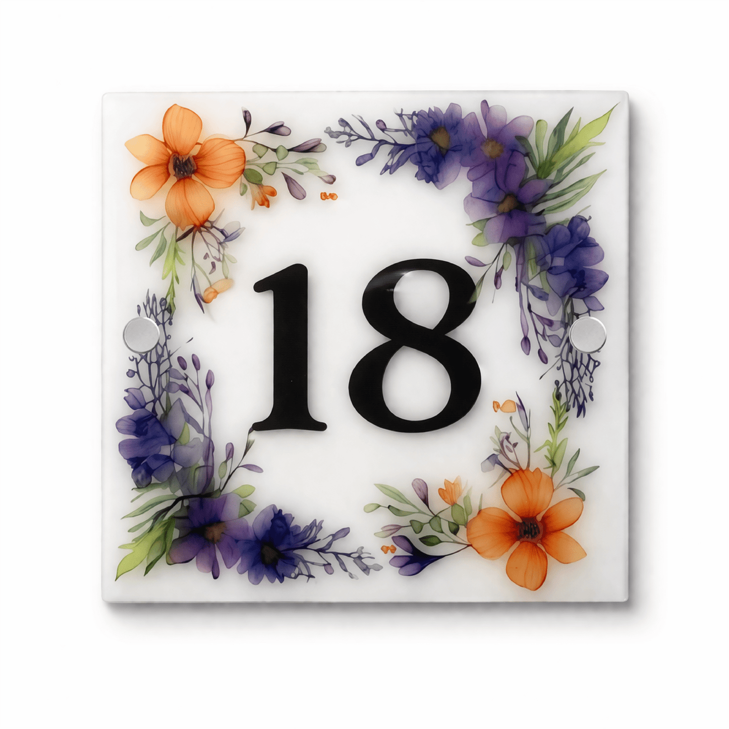 Dørskilt i frostet akryl – Blomsterkrans & Husnummer – 20x20 cm - MoodTiles