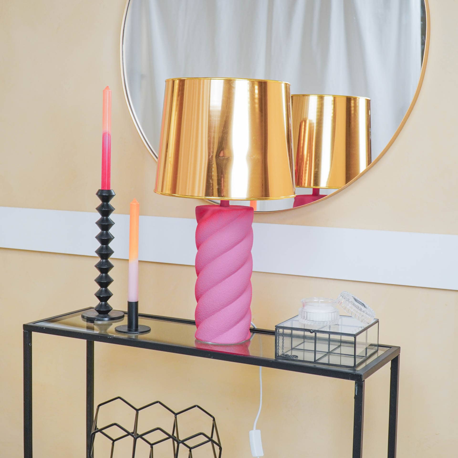 Housevitamin Twisted Candy Bordlampe - Keramik - Neon Pink - MoodTiles