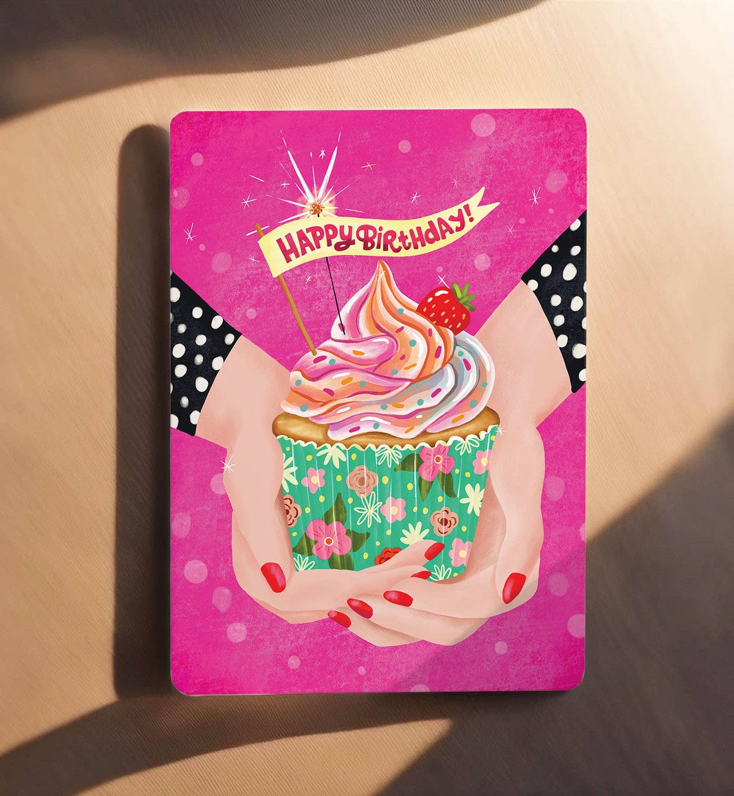 Kort fødselsdag happy birthday cupcake kvinde postkort - MoodTiles