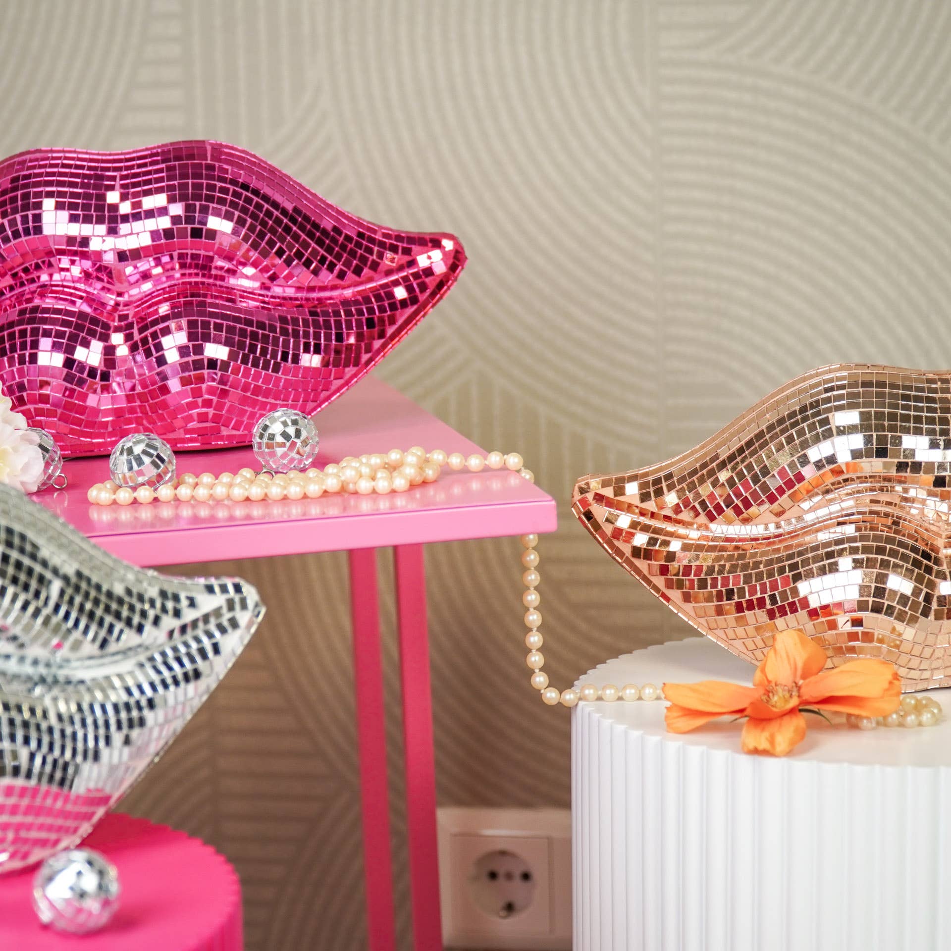 Ornament - Disco Lip - Glas - Rosaguld - 29x10x13,5cm - MoodTiles
