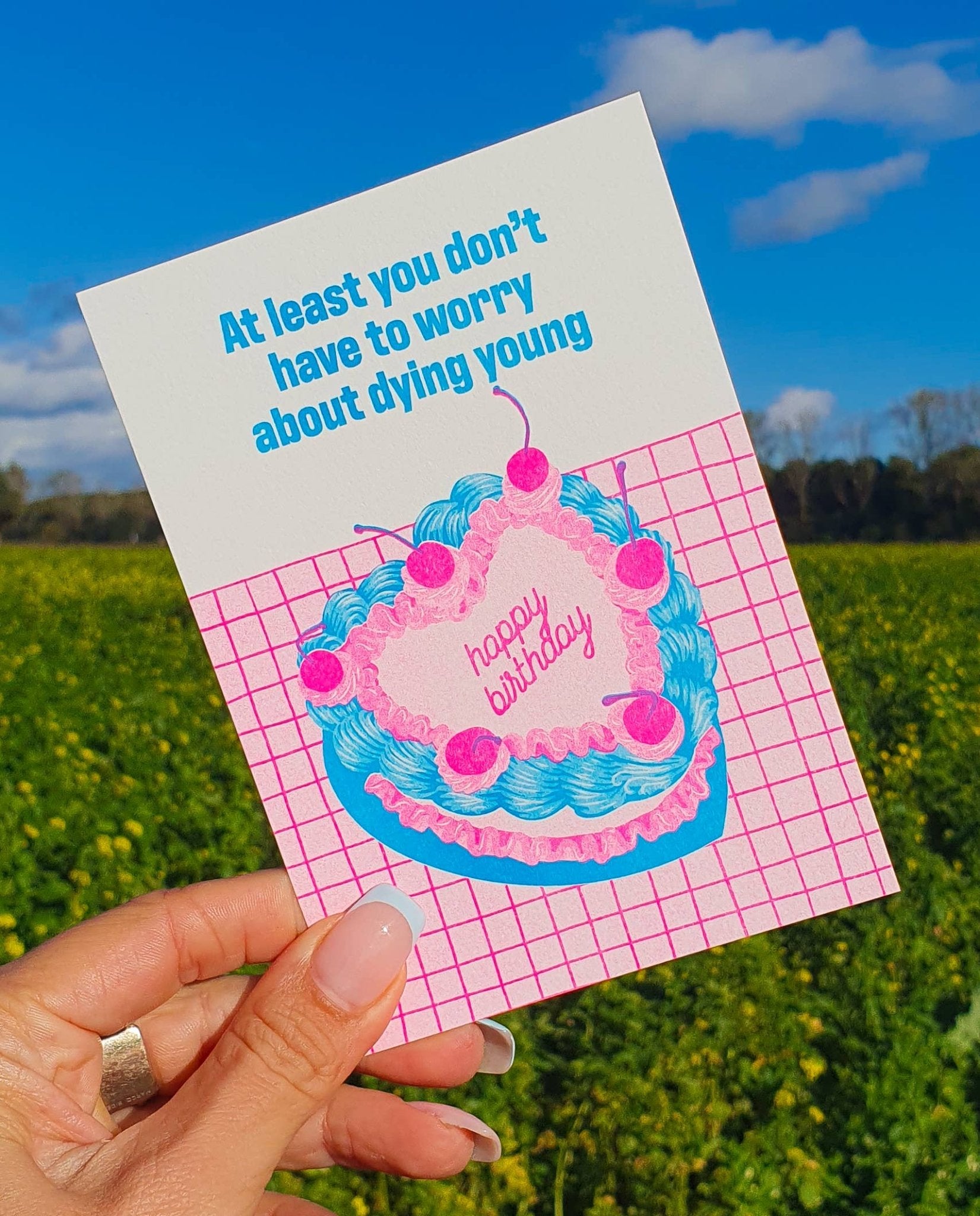 Retro sjov kirsebær hjerteformet kage Tillykke med fødselsdagen - MoodTiles