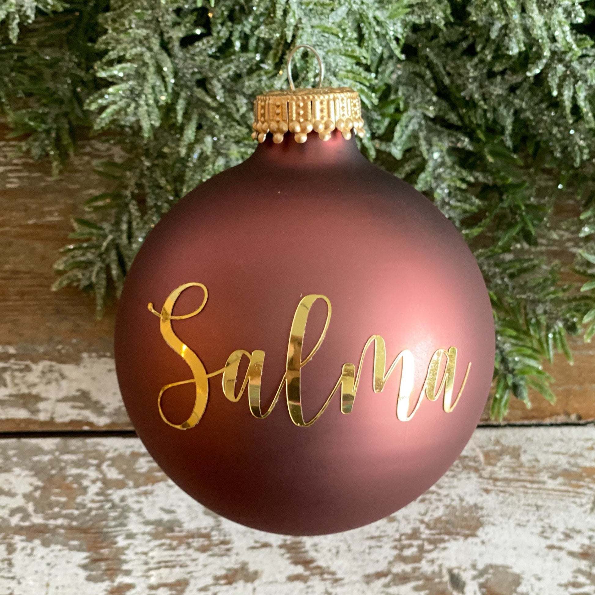 7 cm Julekugle med stort navn - MoodTiles