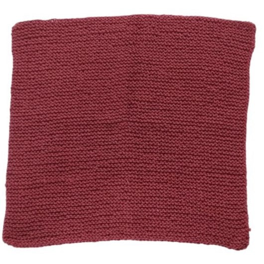 Hjemmestrikket karklud i bordeux eller rødvins farvet. Måler ca. 25x25cm. Håndelavet og dansk produceret