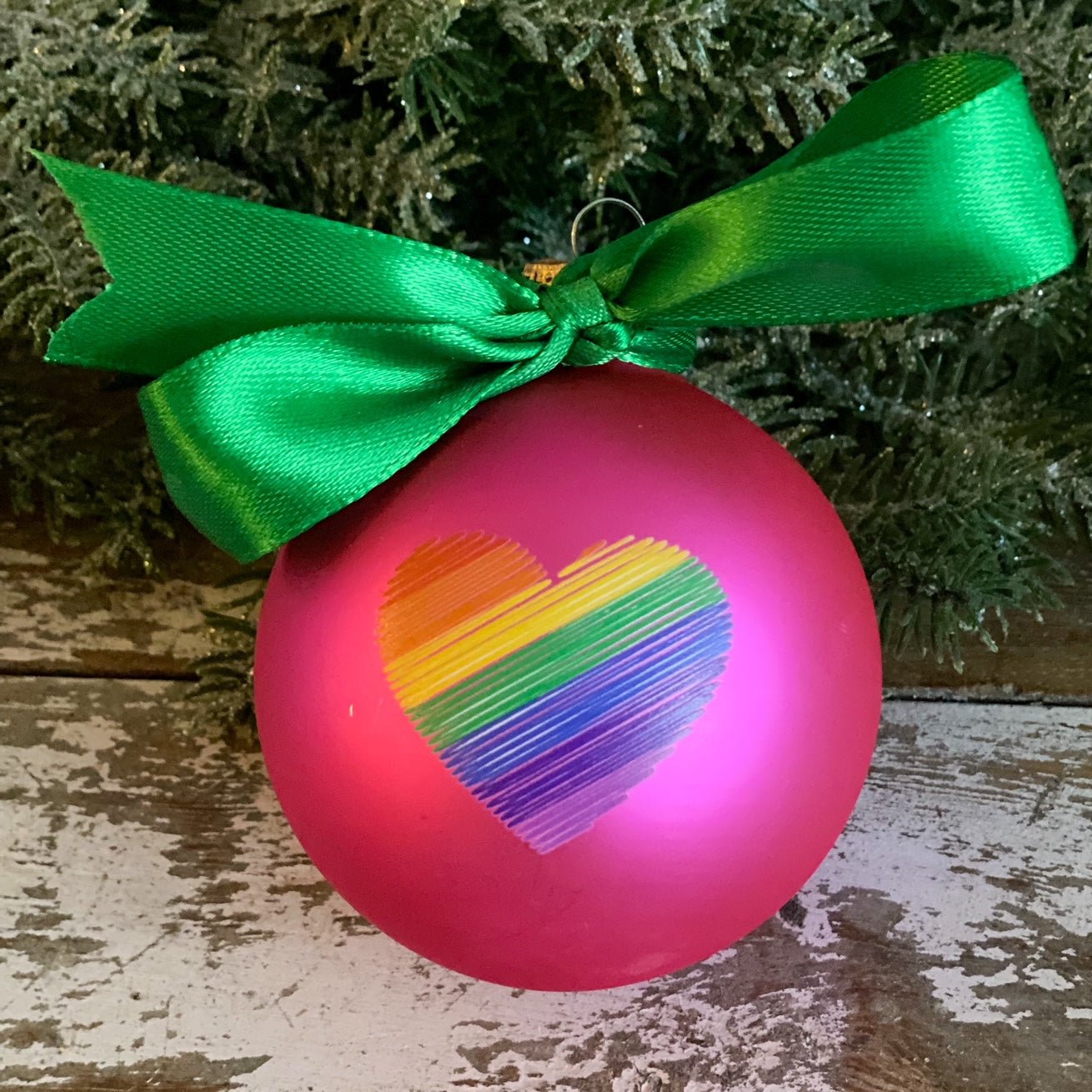 PRIDE julekugler 4 styks. - MoodTiles
