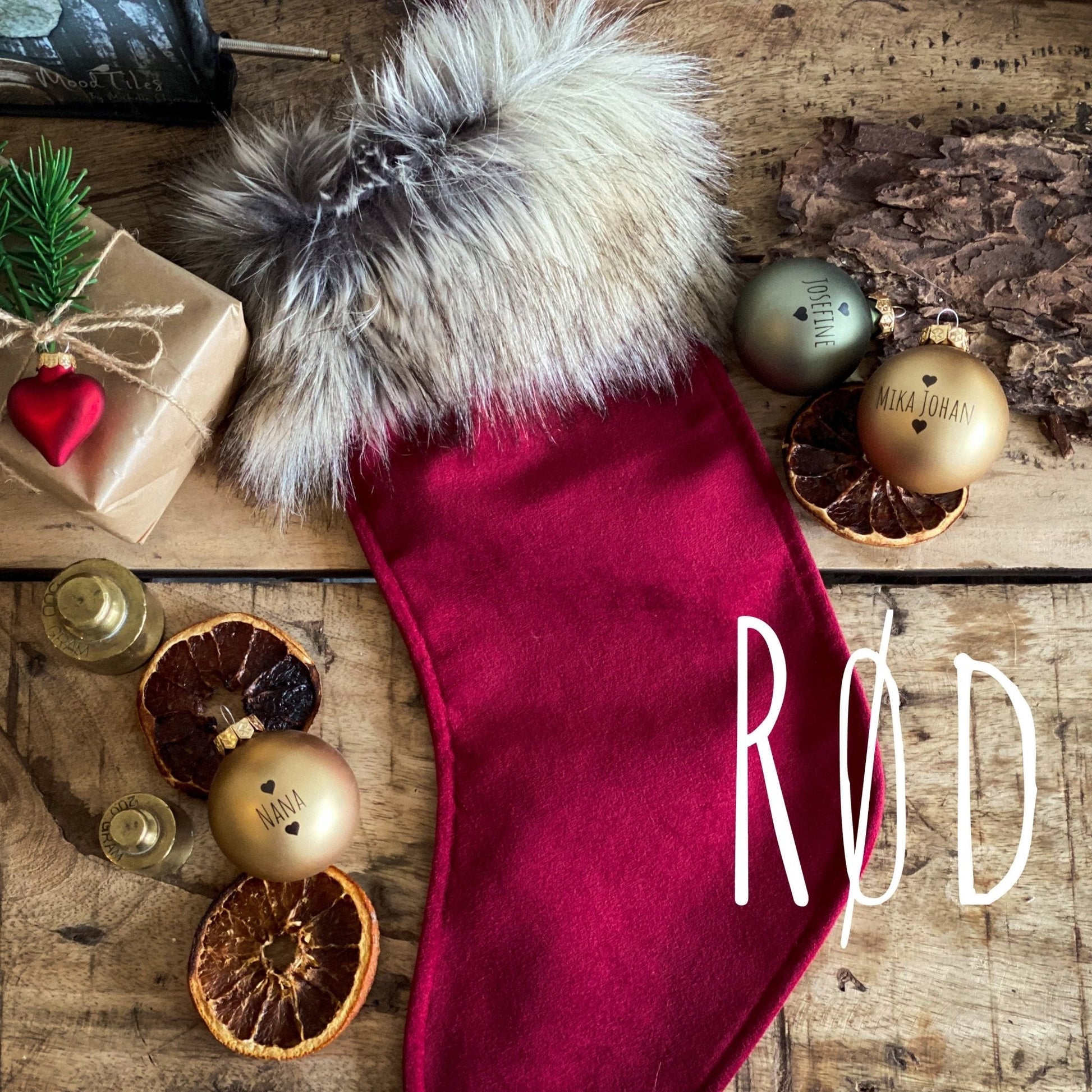 Rød julesok med eller uden navn - MoodTiles